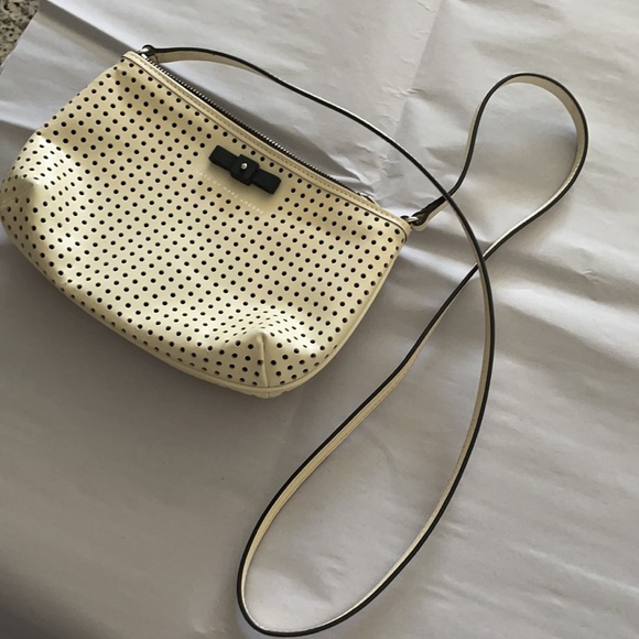 Bags New Marc Jacobs Cream Crossbody Bag Poshmark